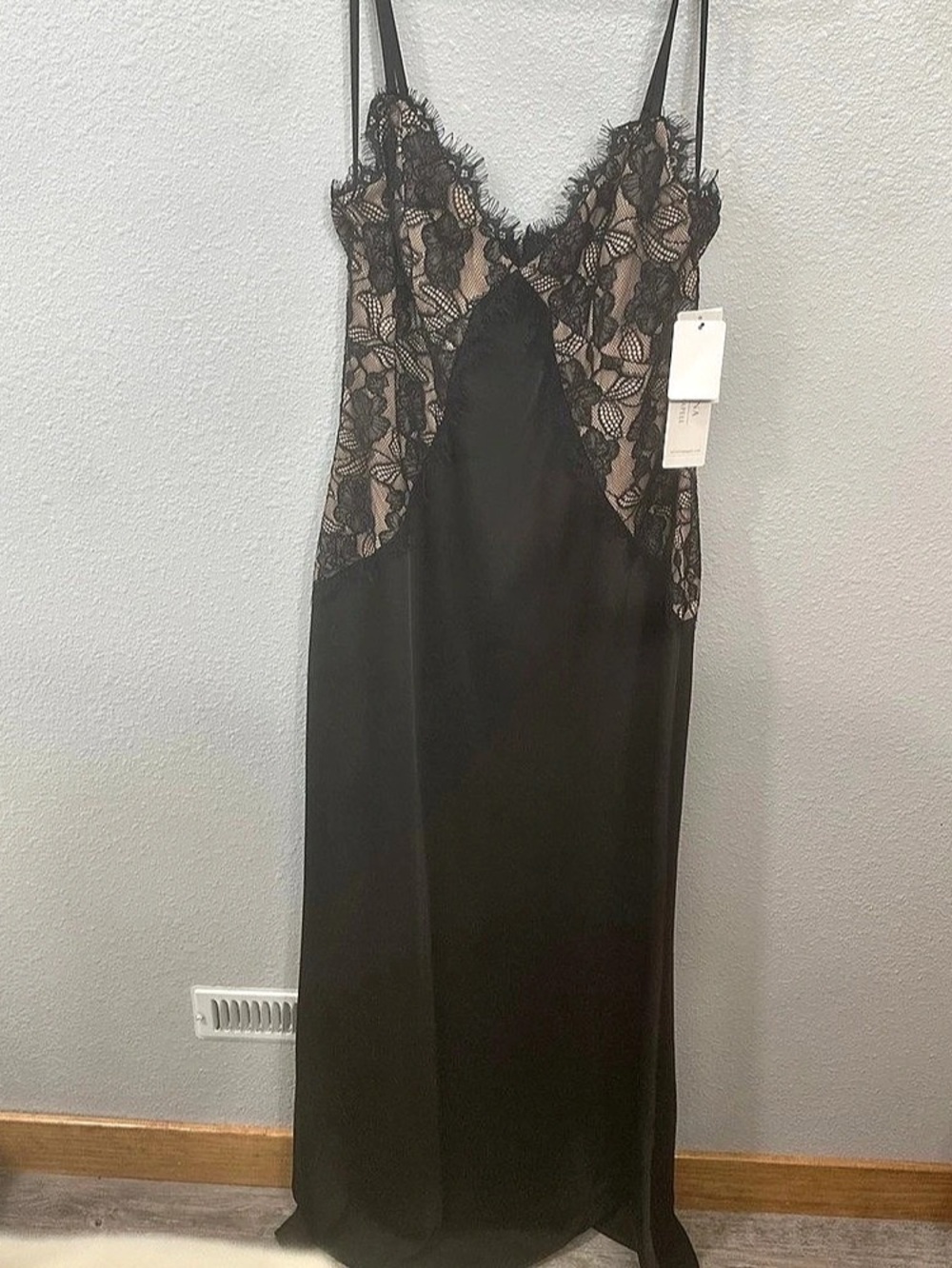 Adrianna Papell Stretch Satin Long Dress Floral Black Size 4